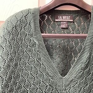 Vintage SK & Company Women's Large 90's Forest Green Crotched Pullover Sweater‎